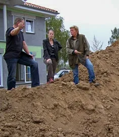 Beratungssituation bei der Gartenplanung