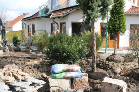 Bauphase: Fortschritt im werdenden Garten