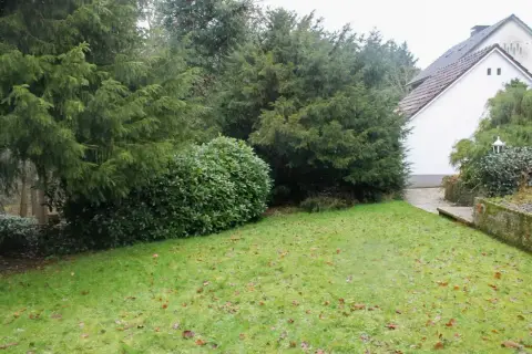 Ausgangssituation: vorhandene Beete und Wege