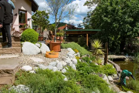 Fertiger Garten: Blick über das fertige Ergebnis