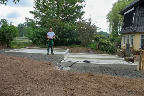 Bauphase: Fortschritt auf der Gartenbaustelle