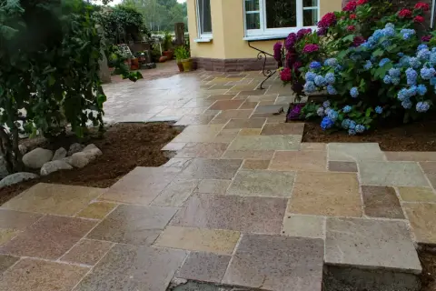 Fertiger Garten: Bepflanzung mit Stauden und Gehölzen